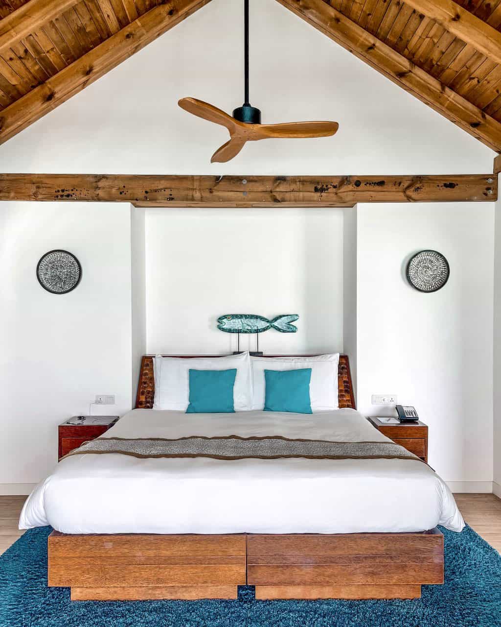 Mövenpick Resort Kuredhivaru Maldives Overwater Pool Villa Bedroom