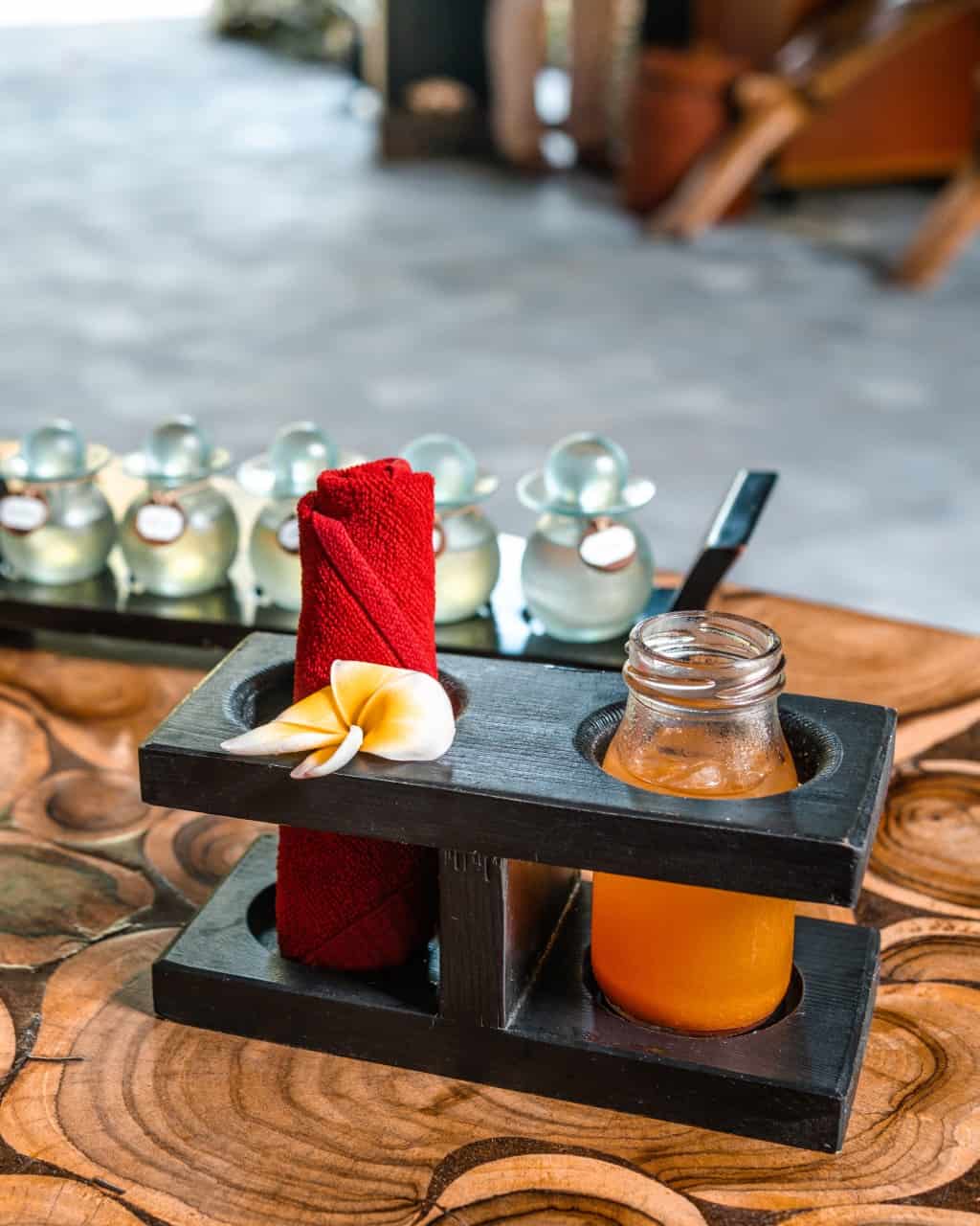 Mövenpick Resort Kuredhivaru Maldives Sun Spa Welcome Drink
